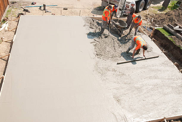 Best Concrete Installation Cost  in Roodhouse, IL